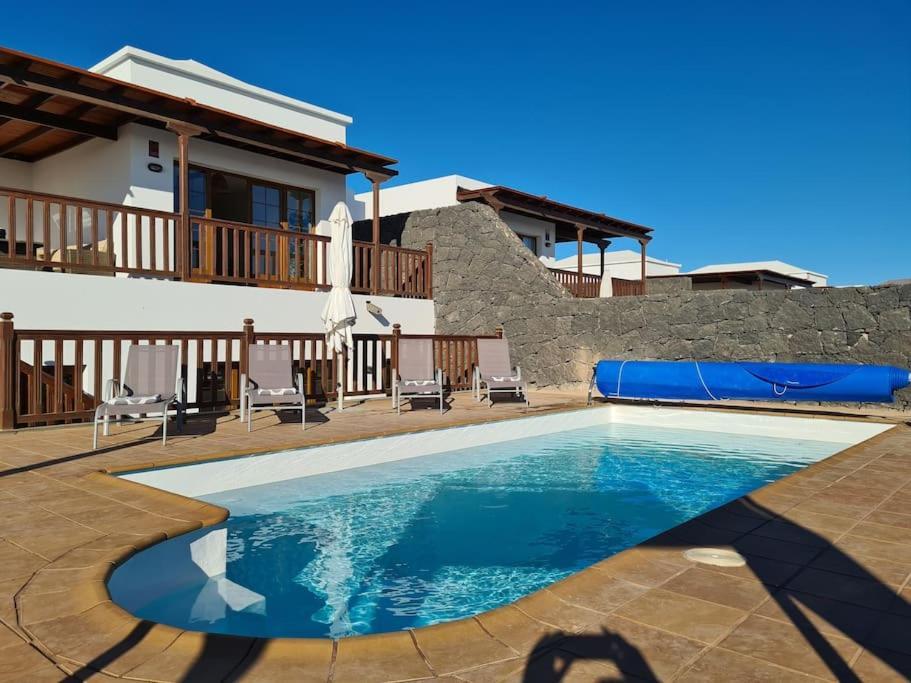 Luxury 4-Bedroom Villa With Heated Pool + Sea View Playa Blanca  Exterior foto