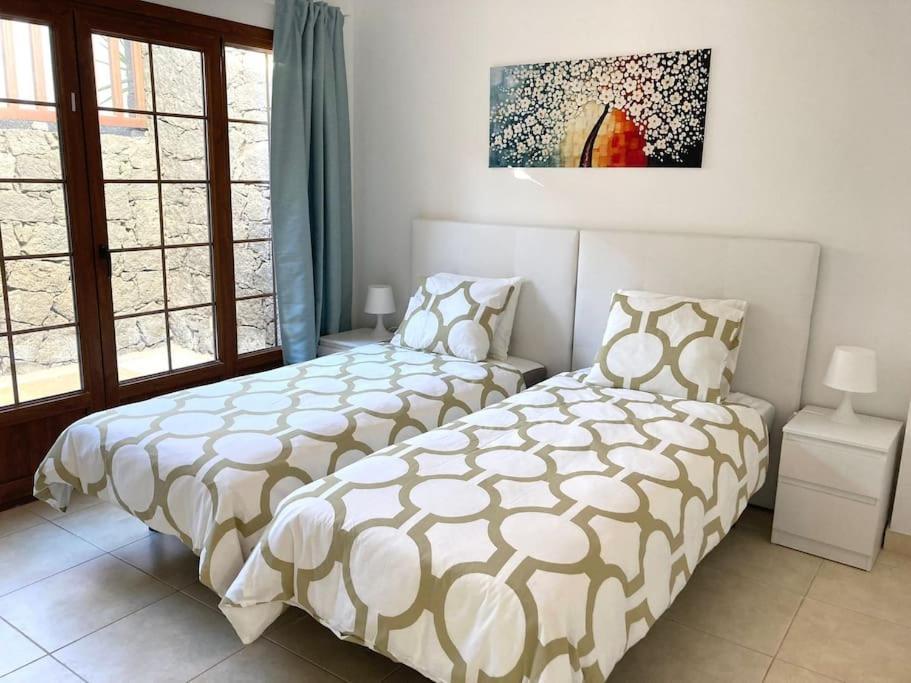 Luxury 4-Bedroom Villa With Heated Pool + Sea View Playa Blanca  Exterior foto